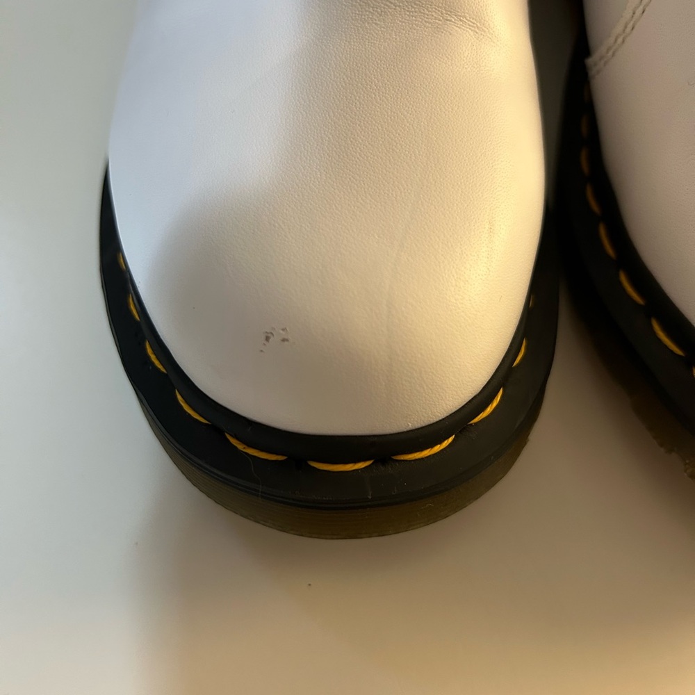 Dr. Martens White Chelsea Boot - Picture 5 of 7